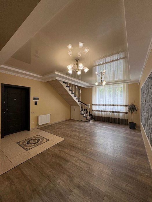 ₴ Продаж сучасного будинку біля Рівного