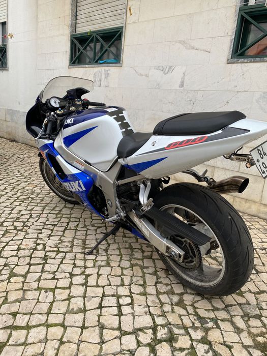 Suzuki gsxr 600 completamente impecável