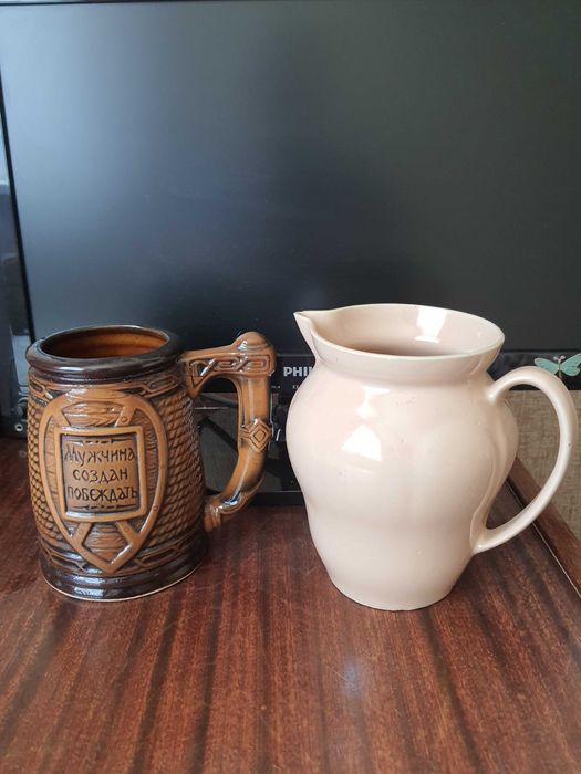 Кружка большая,молочник -керамика .