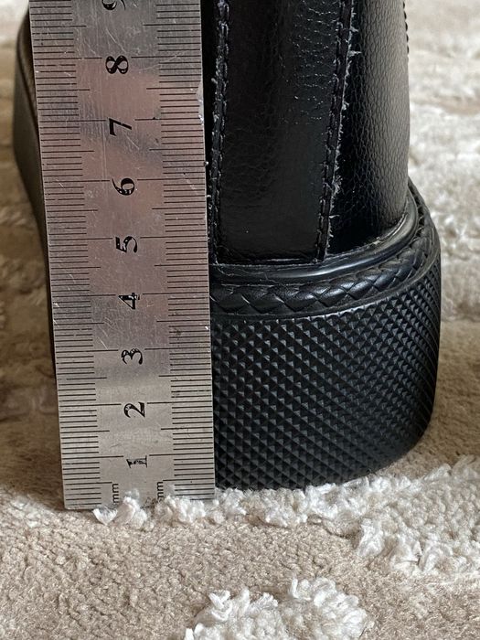 Хайтопи жіночі чорні