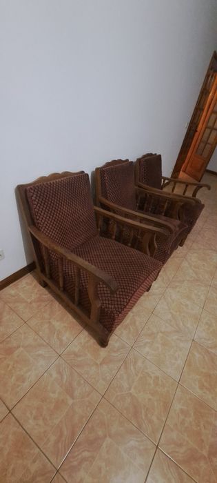 Sofás / Cadeirão antigos ..