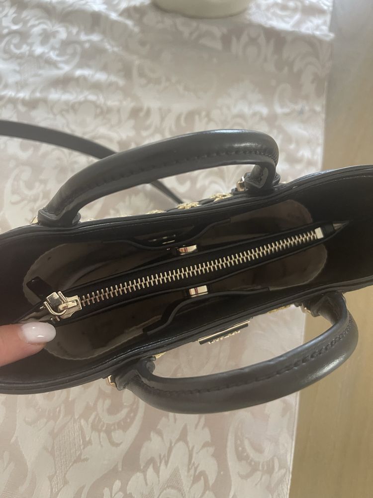 Mala Guess- original
