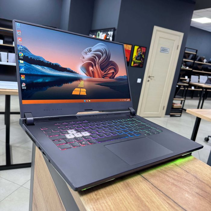 Ігровий ROG Strix G15 [144 Гц] - Ryzen 7 5800H/RTX 3060 6 GB/1 TB NVME
