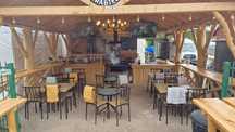 Sprzedam wyposażony bar niedaleko plaży Jastrzębia Góra. Polecam. Okaz