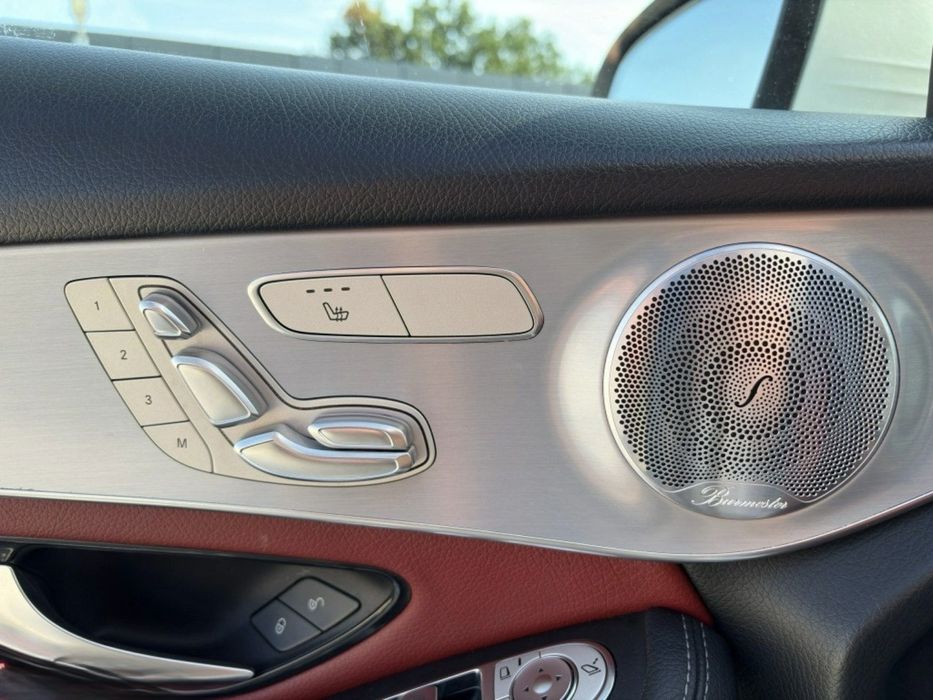 Mercedes GLC do Ślubu – Luksusowy Przejazd