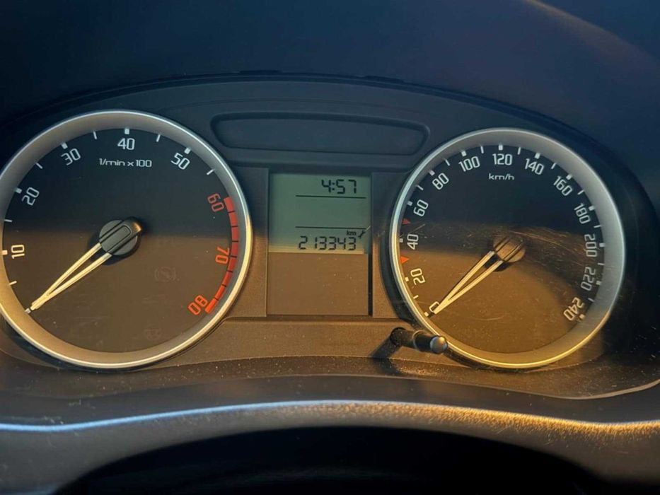 Skoda Fabia 1.2Gasolina 2008/10 213.000KM