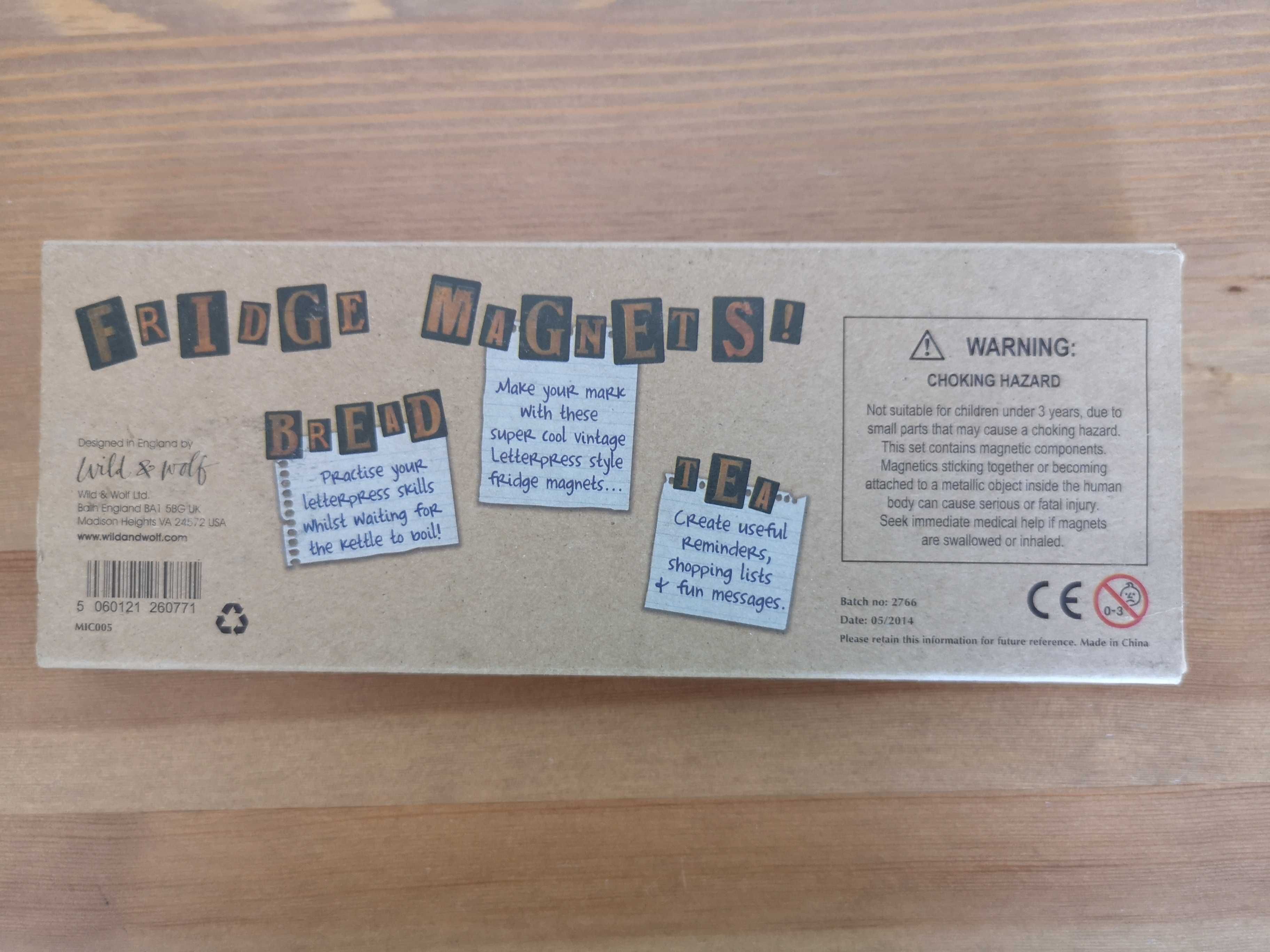 magnesy z literami na lodówkę 80szt. LETTER PRESS