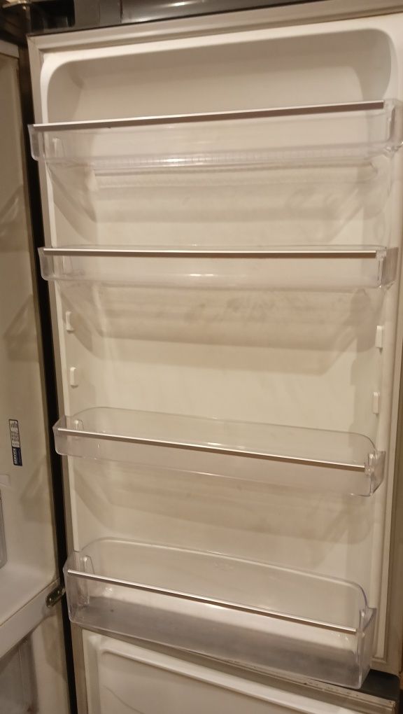 Balkoniki lodówka Ariston hotpoint części