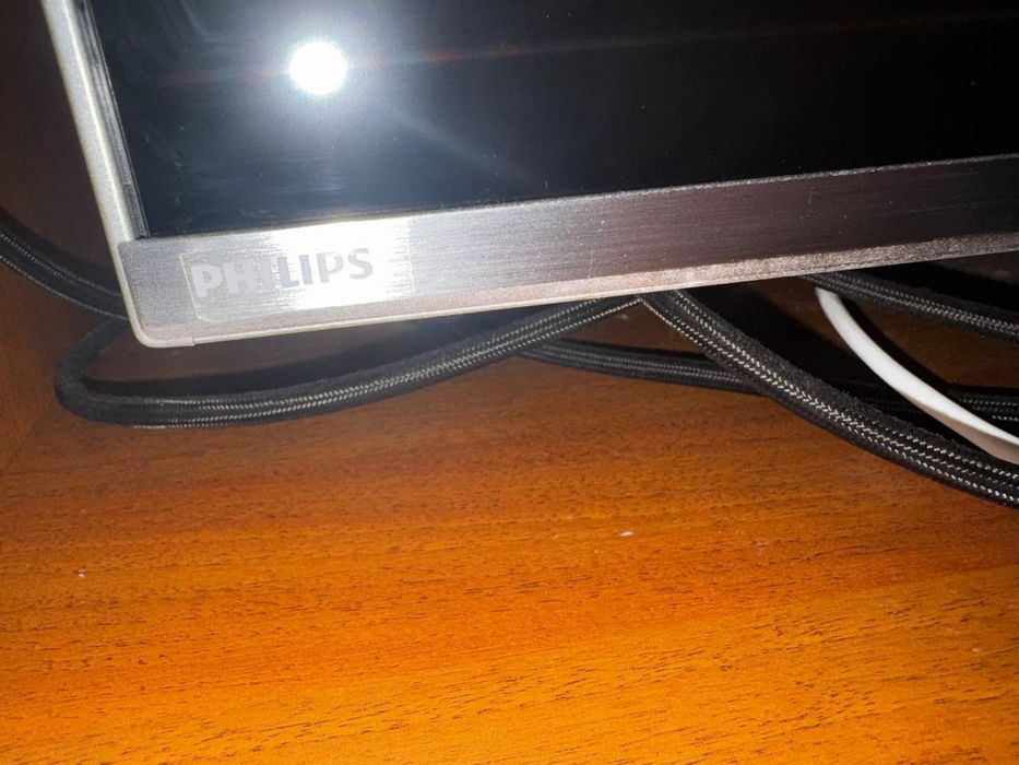 PHILIPS телевізор 43" (рідкокристалічний)