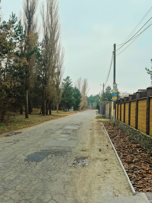 Продам участок в Обуховке со своим берегом в закрытой территории