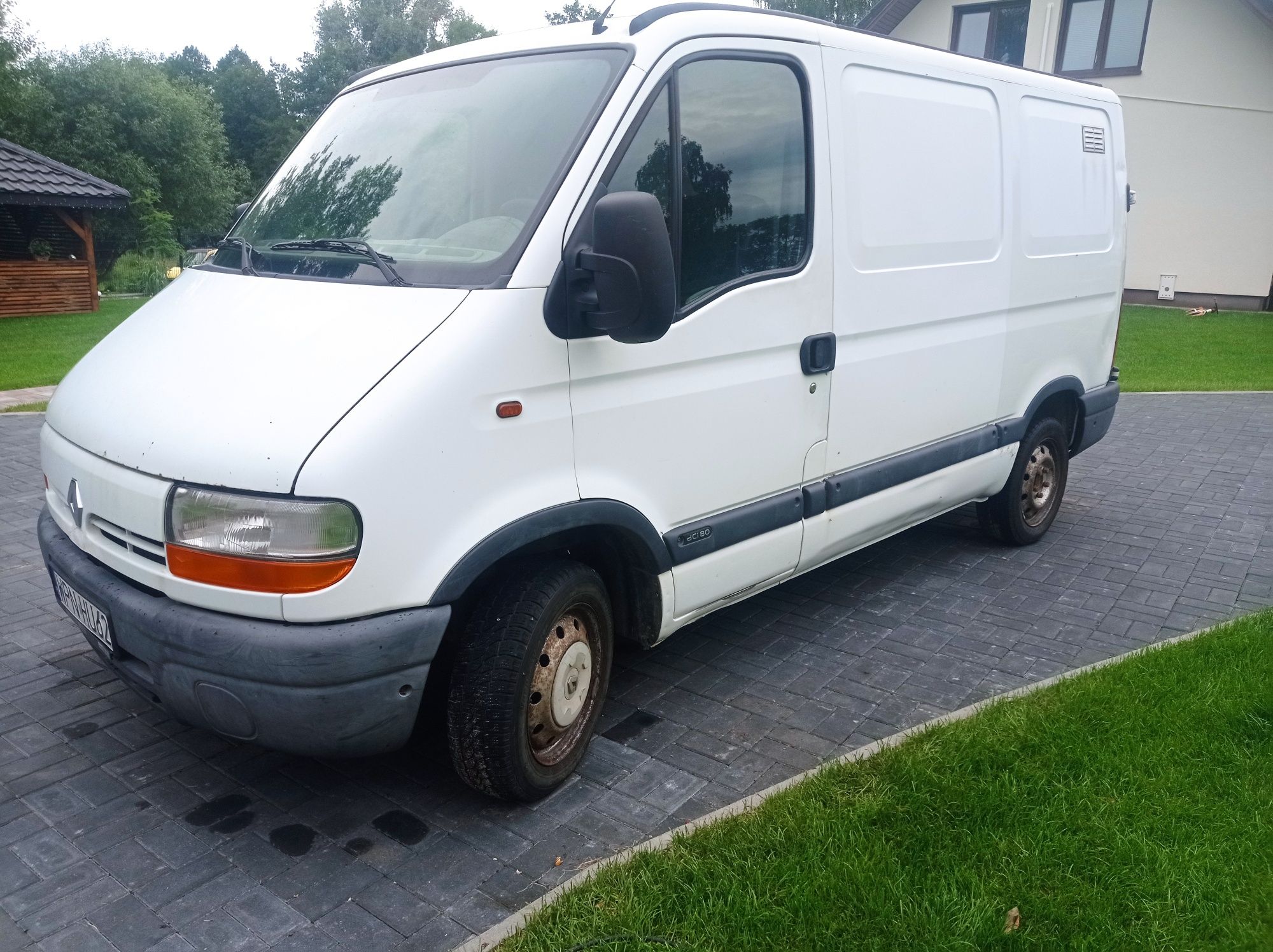 ZADBANY OC na Rok renault master 240tys  1.9dci L1 H2