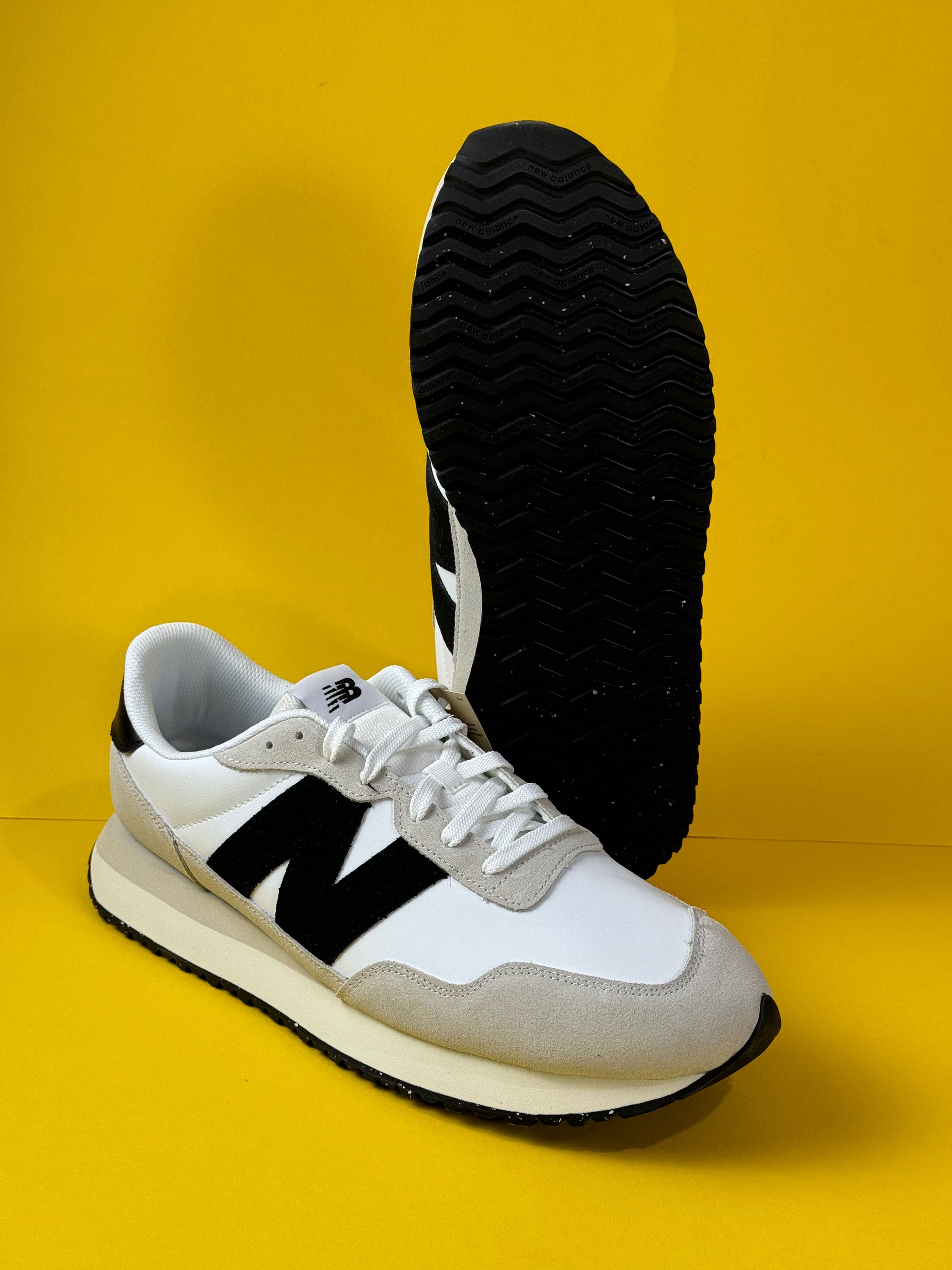 Чоловічі шкіряні кросівки New balance 237 -  51 розмір