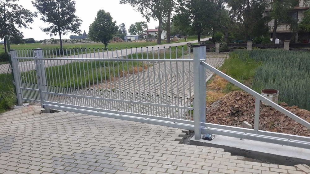 Ogrodzenia i bramy