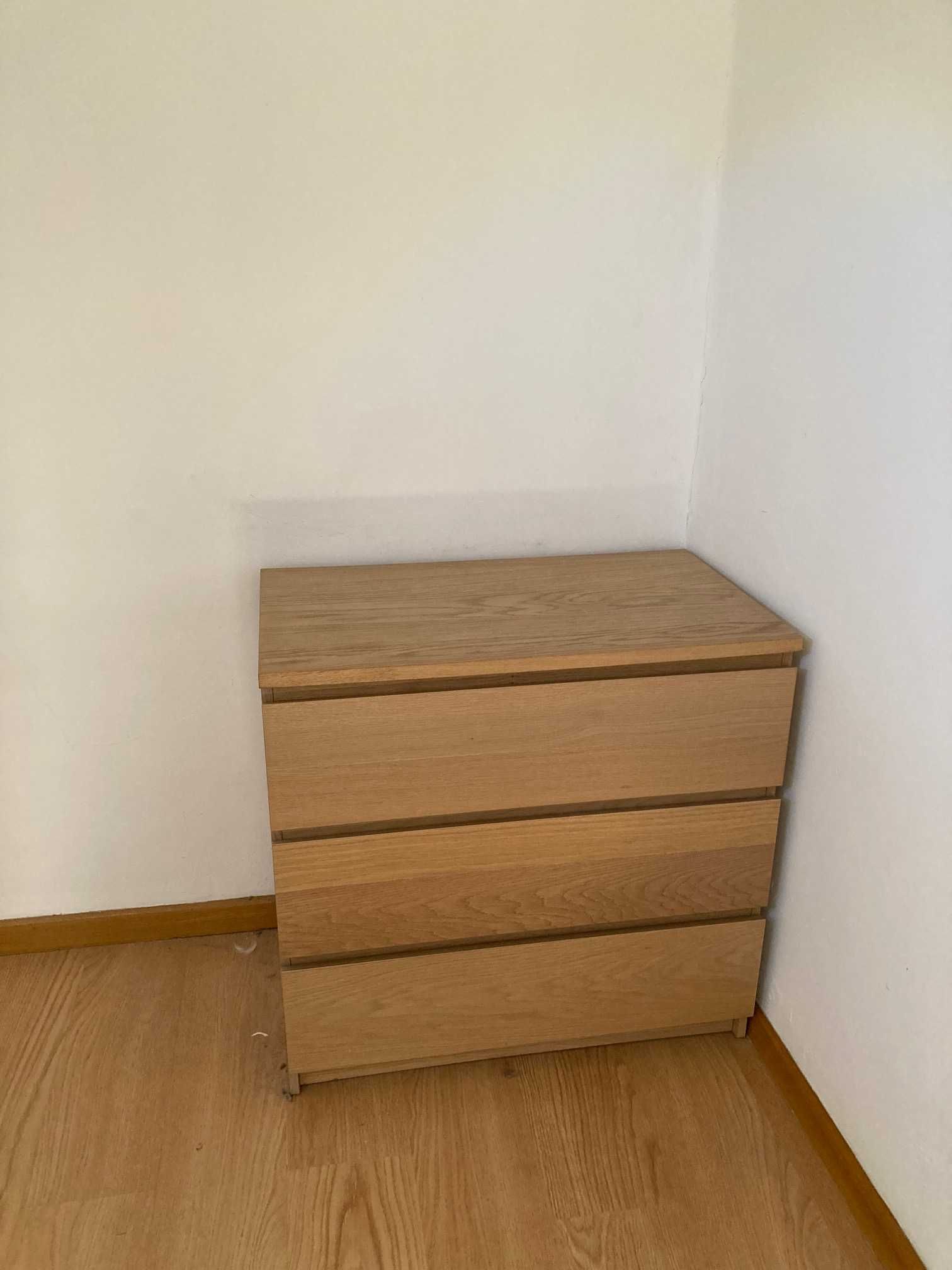 Cómoda Malm Bom Estado