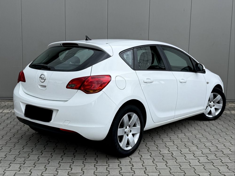 Opel Astra J 1.7 CDTi 110KM *Klimatronik*Navi*CD/DVD*Zadbana*Alu