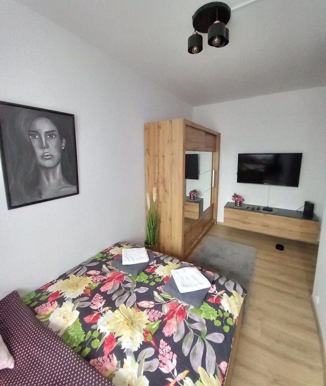 Komfortowy apartament na doby, parking.