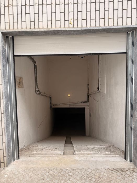 Vende-se Garagem 30 m2