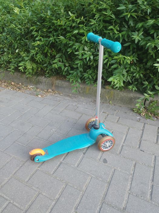 Hulajnoga Micro Mini niebieska zielona balansowa trójkołowa