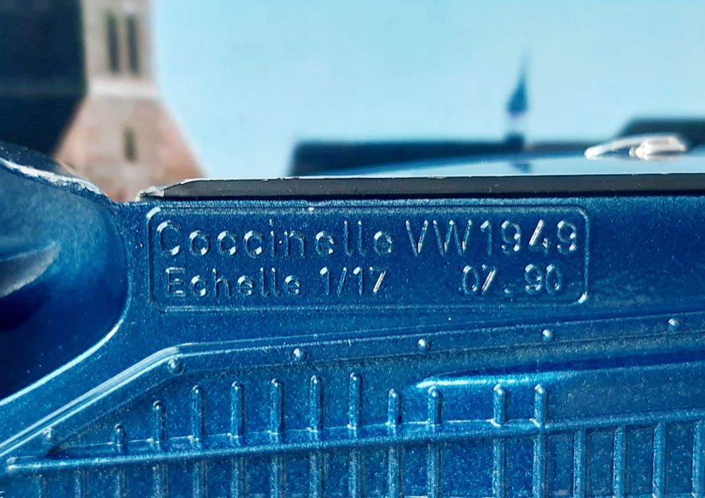 Volkswagen Cochinella Solido escala 1/18 como novo