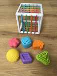 Fat brain toys Inny Bin elastyczna kostka