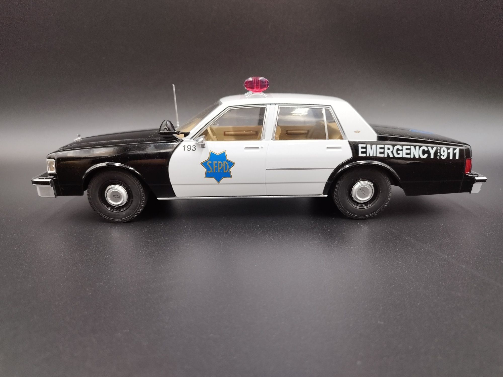 1:18 MCG Chevrolet Caprice San Francisco Police 1987