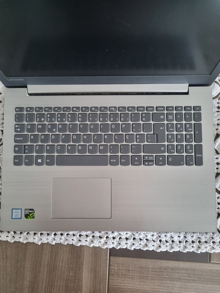 Lenovo Ideapad 330