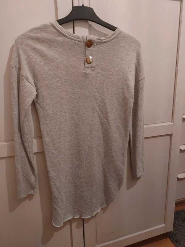 Sfera blusa cinzenta