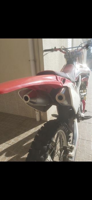 Honda CRF 250R.  2009