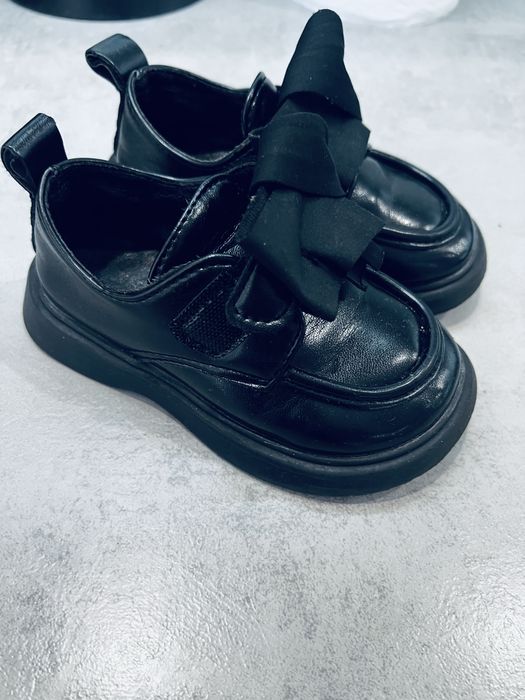 Дитячі лофери, туфлі