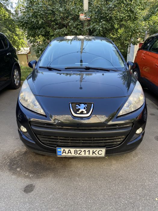 Продам автомобіль Peugeot 207, 2011р. Пробіг 192 тис.км.