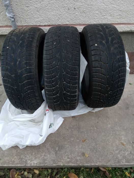 Продам резину  Hankook 255/55 R18