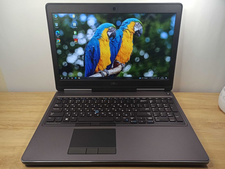 Ноутбук Dell Precision 7510 IPS/Xeon 4 ядра/nvme512Gb/16Gb/Nvidia 2Gb