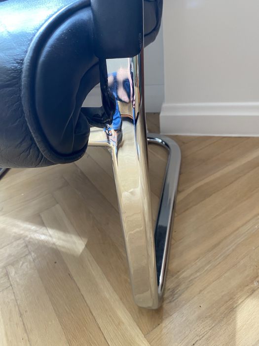 Skórzany fotel gabinetowy, biurkowy, design, vintage