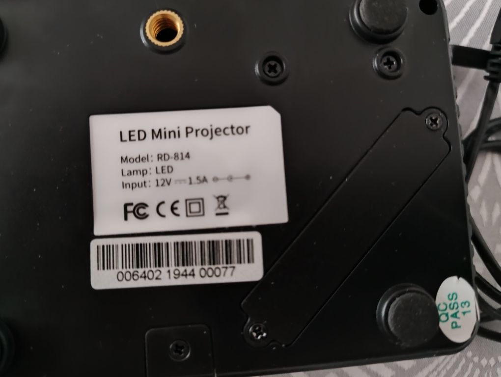 Mini projektor LED RD-814