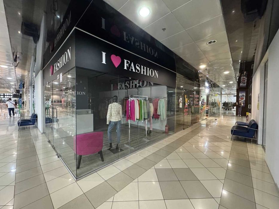 ТЦ Олімпійський 61,3 м.кв комерційне призначення