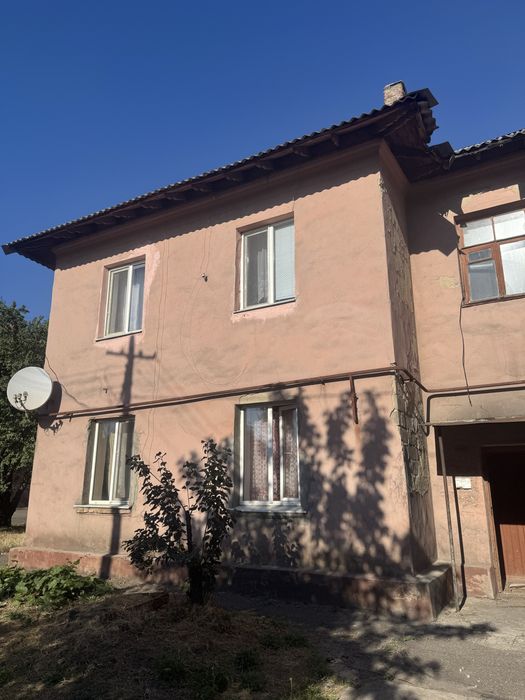 Продам Трехкомнатную квартиру на Югоке -Матреновка.