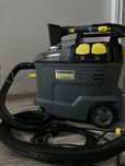 Odkurzacz piorący/ekstraktor Karcher Puzzi 8/1 profesional