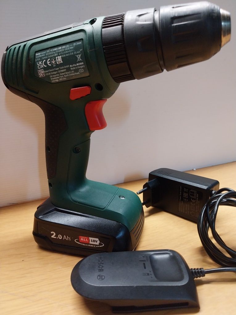 Bosch Easyimpact 18V-40 com Bateria e Carregador