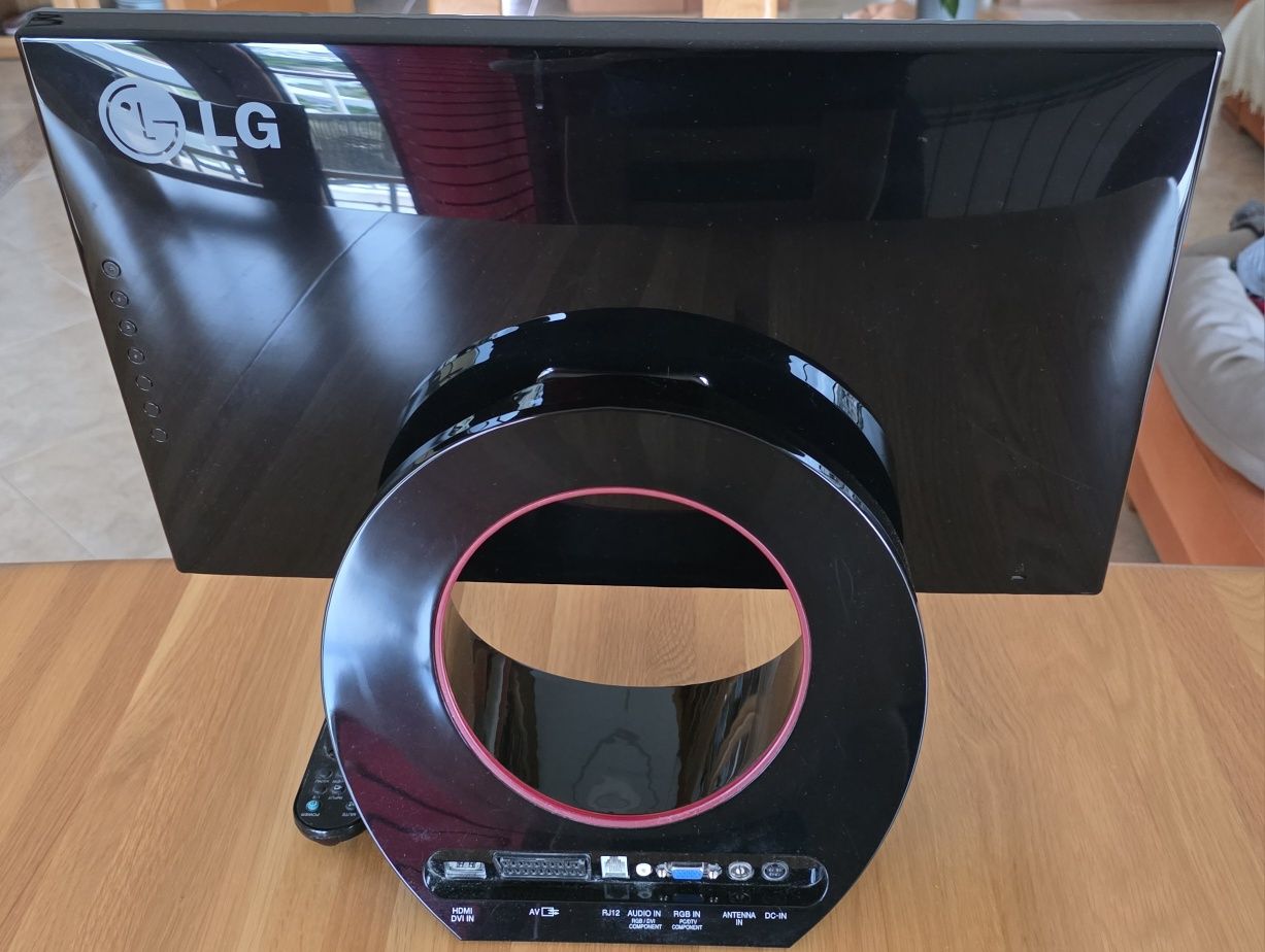 TV LG MODELO 20LS3R