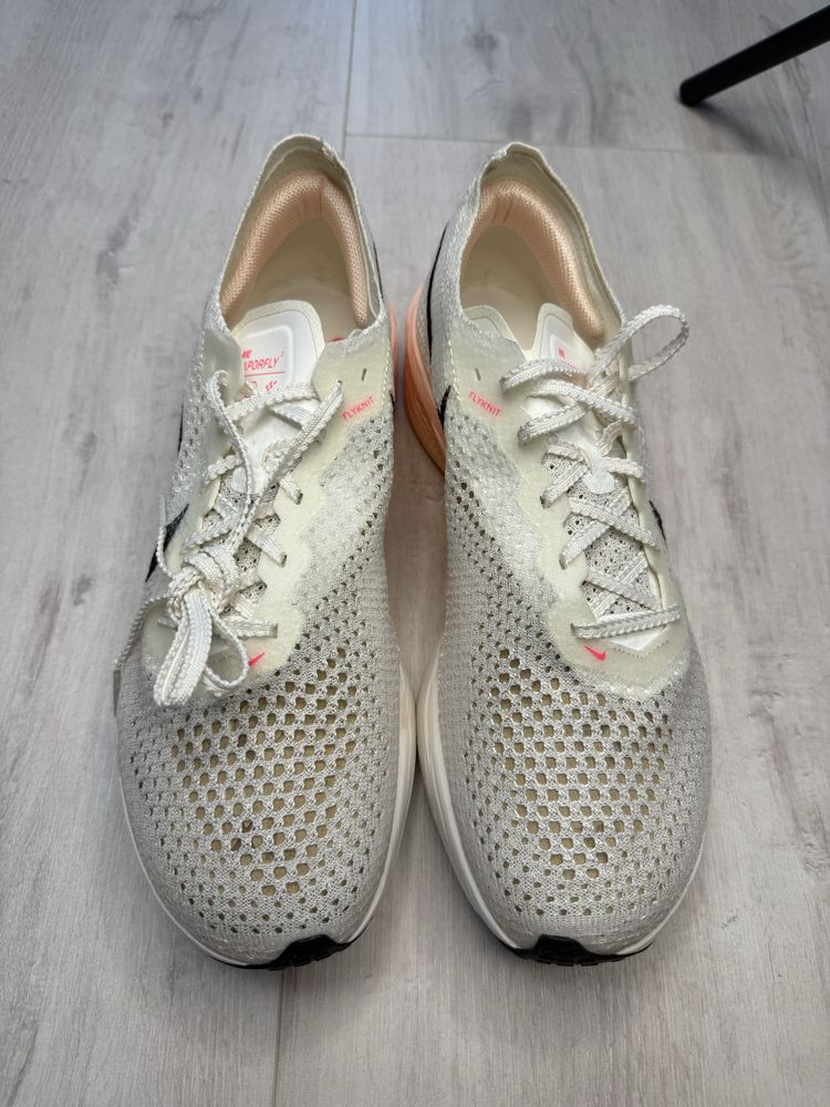 Кросівкии Nike ZOOMX VAPORFLY NEXT% 3 DV4129-103