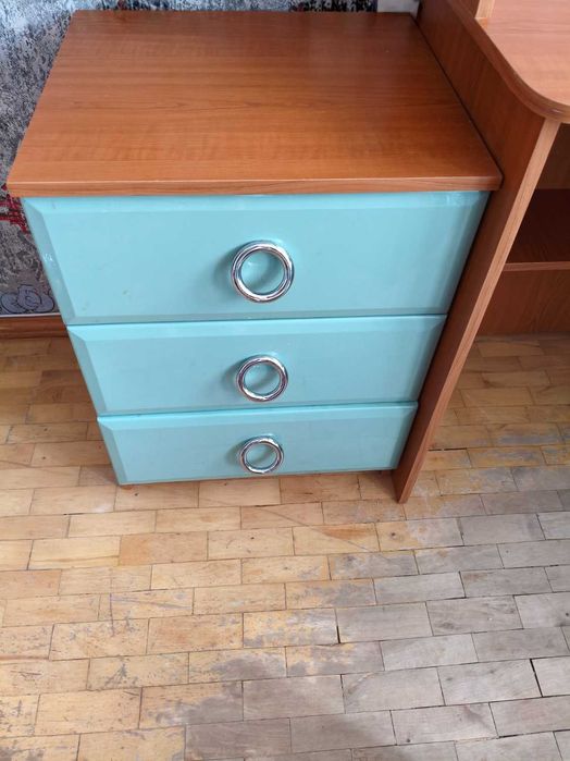 Комп’ютерний кутовий стіл + тумбочка з ящиками