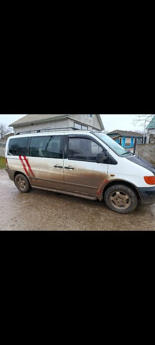 Продається Mersedes Vito 1999 року .