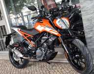 KTM Duke 125cc Dez 2019