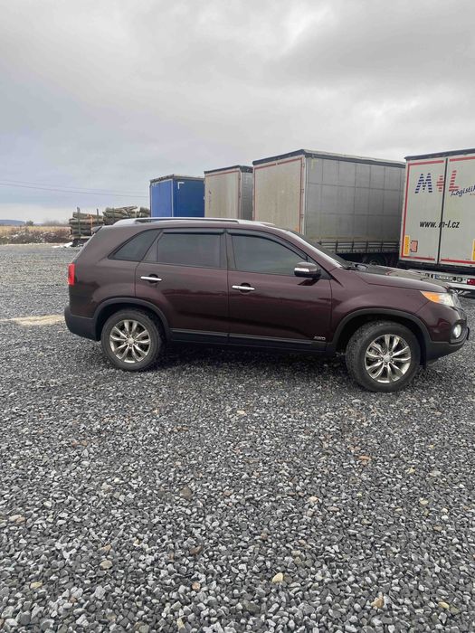 Kia sorento 2010 2 покоління