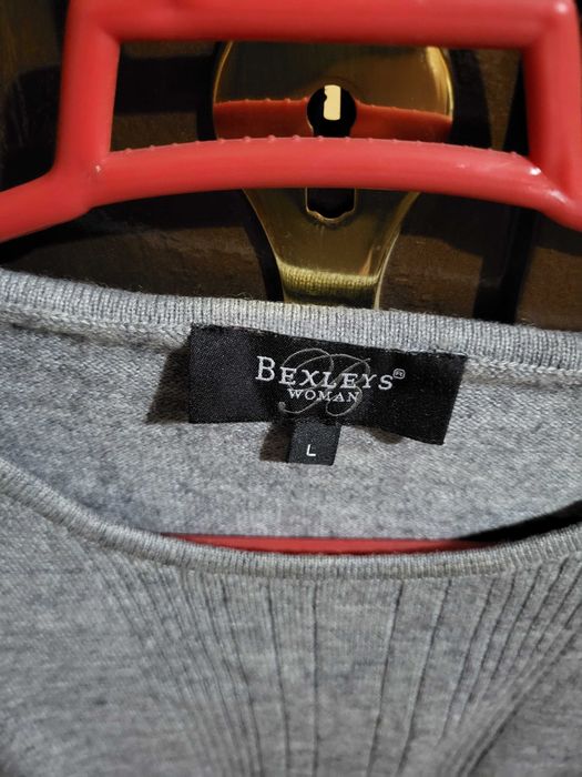 Blusa cinza de Malha - Manga curta - Estado irrepreinsivel