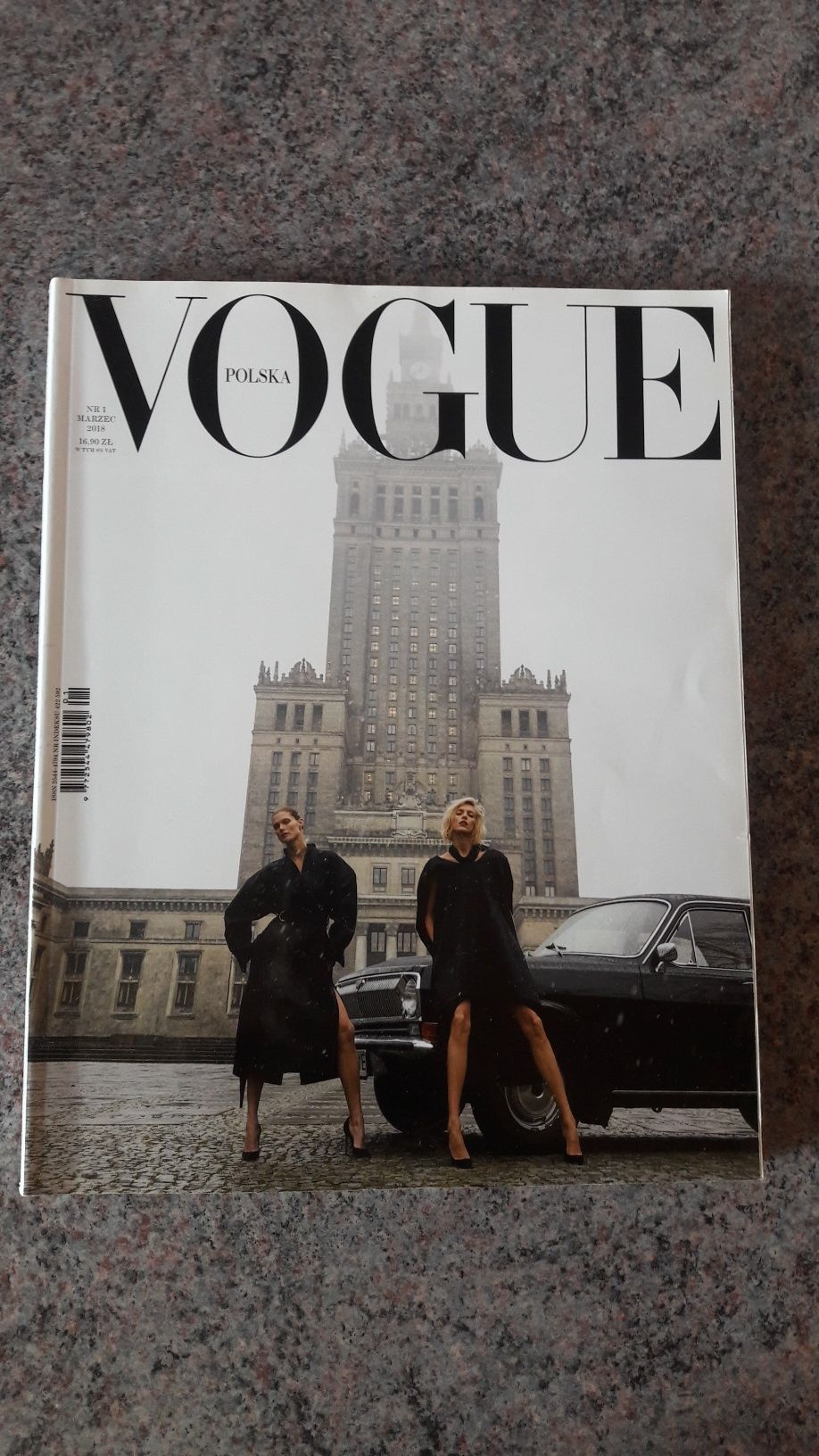 Czasopismo VOGUE nr 1 rok 2018 Nowe !