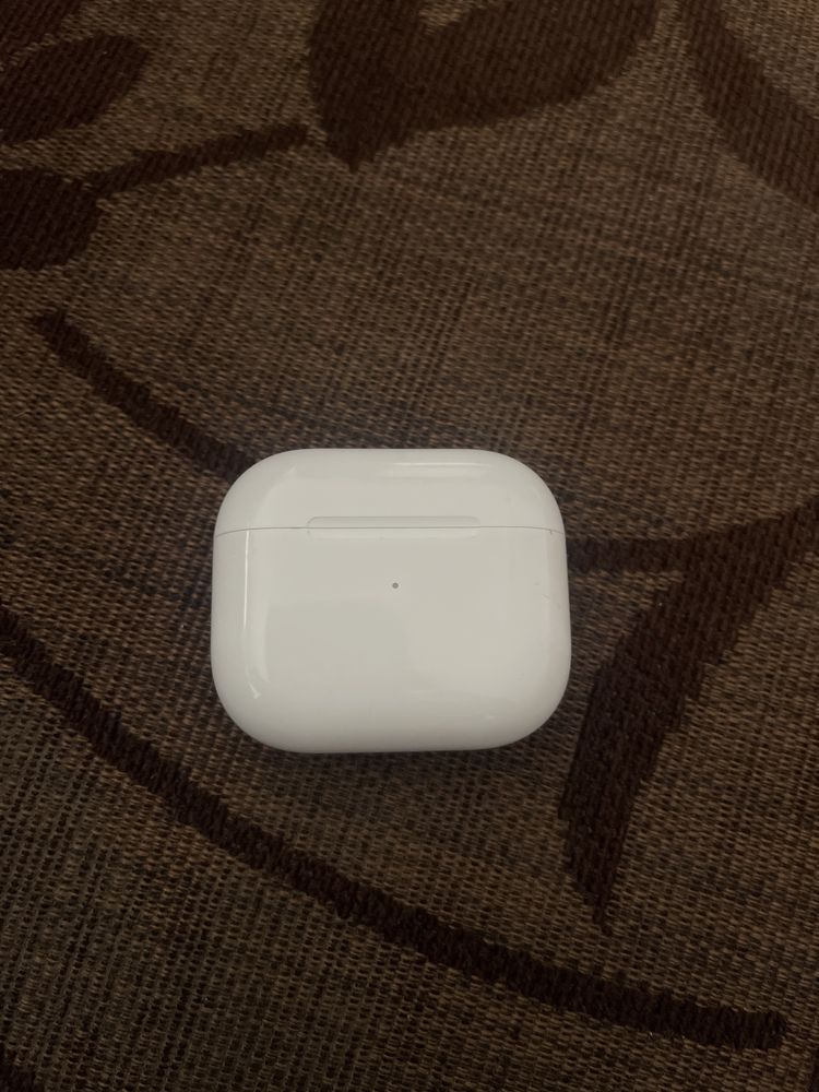 Sprzedam oryginalne airpods 3.
