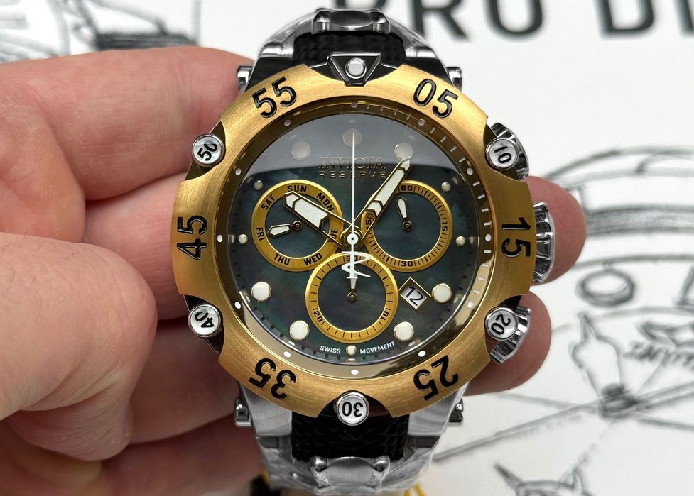 Часы Invicta 47217 Reserve Venom Cobra Swiss 54 mm. 200 MT.