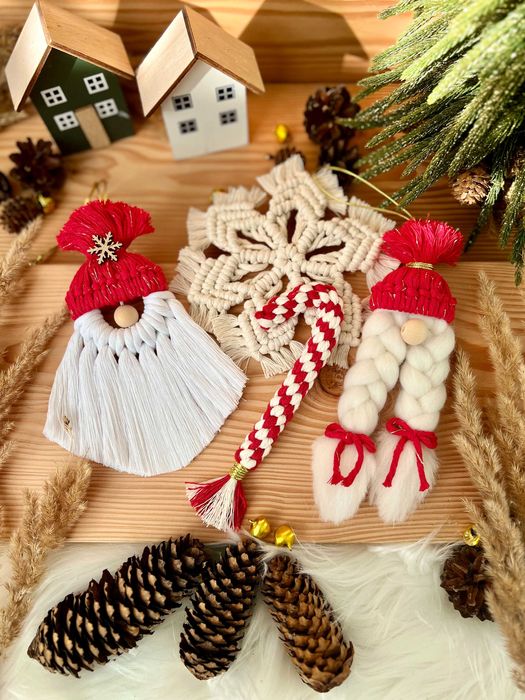 Zestaw Ręcznie Wykonanych Ozdób Świątecznych