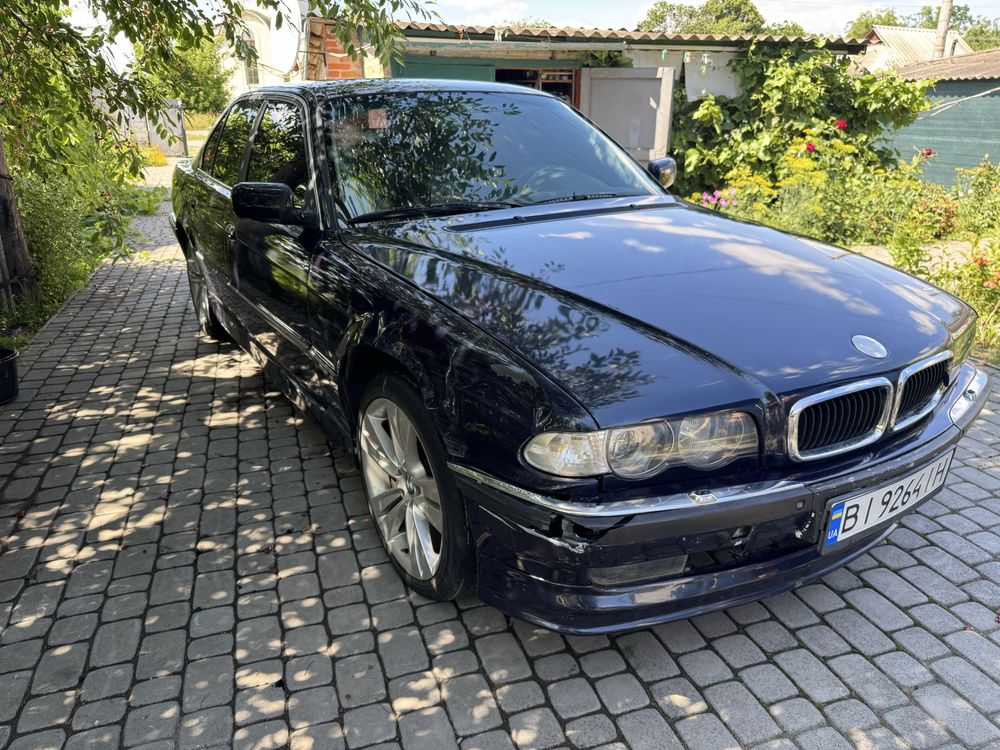Продам BMW 7 серия